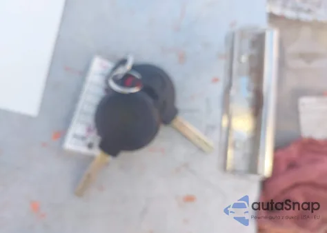 2013 Smart Fortwo Passion/Pure из США, поврежденный, VIN WMEEJ3BA3DK693314